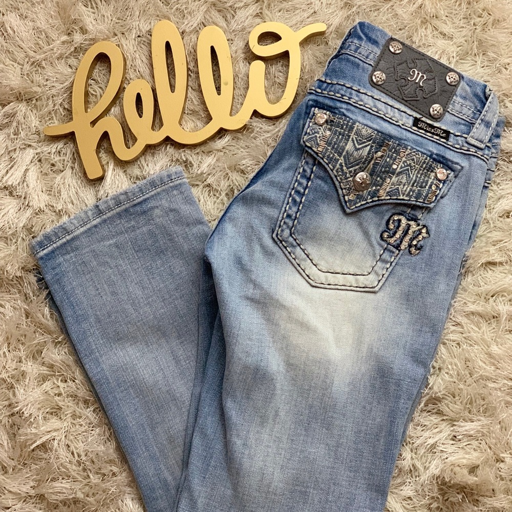 Miss Me Jeans| Signature Crop